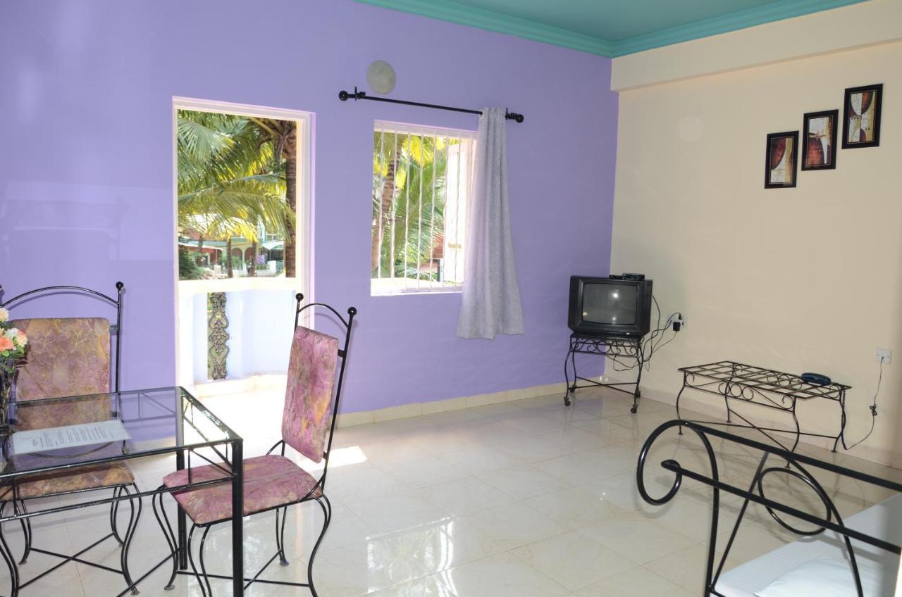 Libton Manor Hotel Candolim Exterior photo