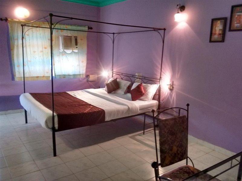 Libton Manor Hotel Candolim Exterior photo