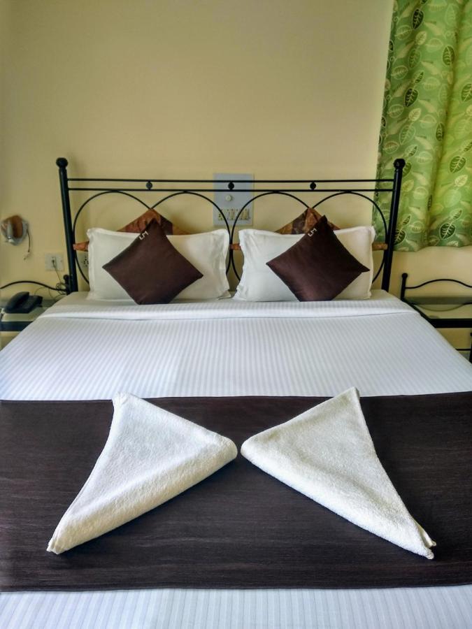 Libton Manor Hotel Candolim Exterior photo